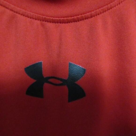 Pair of Youth Under Armour Shirts - Picture 4 of 11